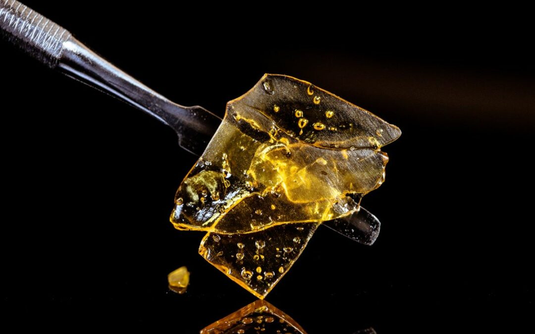 A Simple Review Of THC Distillate vs. Extract